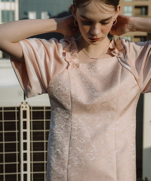 et.UNiVER(エトユニベール)の「Puff-sleeve Jacquard Dress(ドレス・レディース・ブルーグレー/グリーン/ピンク/ベージュ・SMALL/MEDIUM/LARGE)」の9枚目の写真
