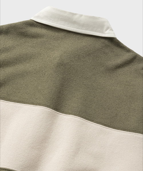 NONBLANK(ノンブランク)の「ブークルラグビーTシャツ_カーキ(ポロシャツ・メンズ・カーキ・MEDIUM/LARGE/X-LARGE)」の6枚目の写真