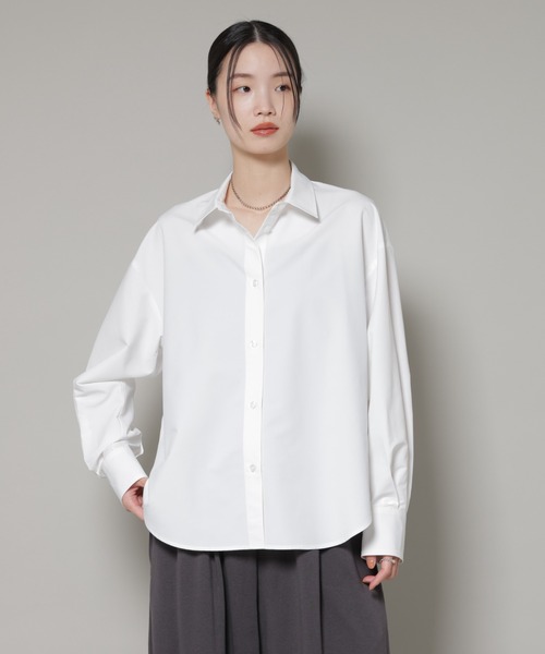 NANO universe(ナノユニバース)の「コットンライクタイプライターベーシックシャツ(シャツ/ブラウス・レディース・ベージュ/ブルー/ホワイト・FREE)」の2枚目の写真