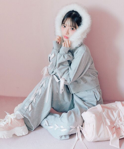 OLIVE des OLIVE(オリーブデオリーブ)の「レースアップジップパーカー(パーカー・レディース・ピンク/ブラック/トップグレー・FREE)」の9枚目の写真