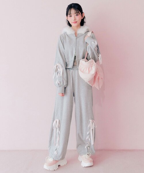 OLIVE des OLIVE(オリーブデオリーブ)の「レースアップジップパーカー(パーカー・レディース・ピンク/ブラック/トップグレー・FREE)」の12枚目の写真