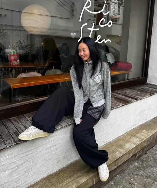 SOMSOC(ソムソック)の「SYMBOL HAIRY KNIT ZIP-UP_M.GREY(その他アウター・レディース・その他・FREE)」の2枚目の写真