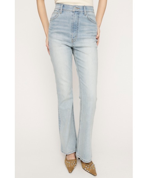 SLY（スライ）の「【新色追加】HW FLARE PT WITH ROICA(R)EF ハイウエスト フレアパンツ ウィズロイカ イーエフ 春服（デニムパンツ・レディース・ブルー/ライトブルー/ダークブルー・26inch/25inch/24inch/23inch/22inch）」の8枚目の写真