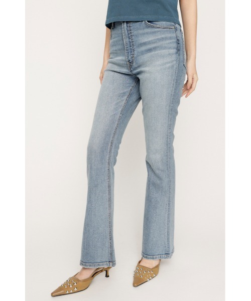 SLY（スライ）の「【新色追加】HW FLARE PT WITH ROICA(R)EF ハイウエスト フレアパンツ ウィズロイカ イーエフ 春服（デニムパンツ・レディース・ブルー/ライトブルー/ダークブルー・26inch/25inch/24inch/23inch/22inch）」の17枚目の写真