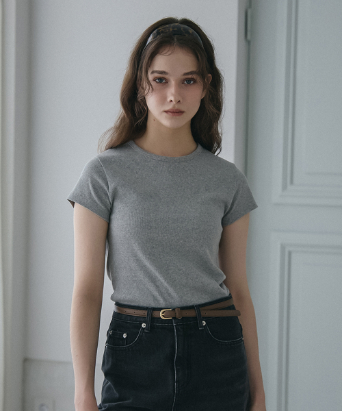 VEM.VER(ベンバー)の「ベーシックリップハーフスリーブTシャツ_グレー(Tシャツ/カットソー・レディース・グレー・FREE)」の5枚目の写真