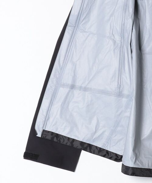 Mammut（マムート）の「マサオ ライト 2.0 ハードシェル フーデッド ジャケット AF / Masao Light 2.0 HS Hooded Jacket AF Men（ナイロンジャケット・メンズ・ブラック・M/XL/L）」の3枚目の写真