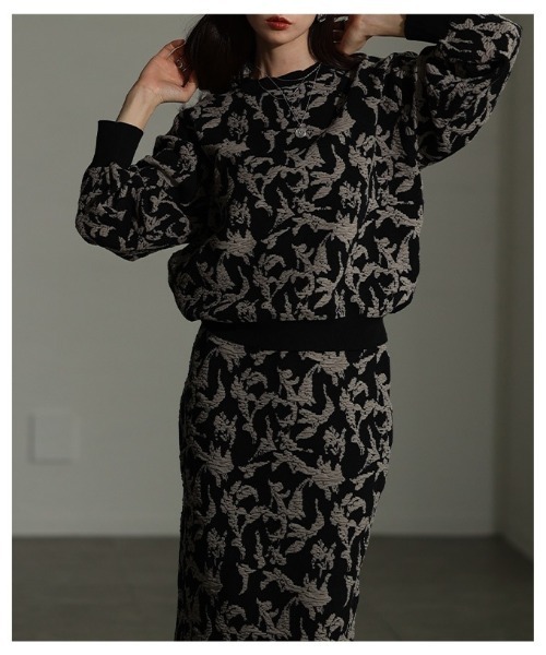 Sawa a la mode(サワアラモード)の「リーフモチーフふくれジャガードプルオーバー(ニット/セーター・レディース・ブラック/オフホワイト・FREE)」の15枚目の写真