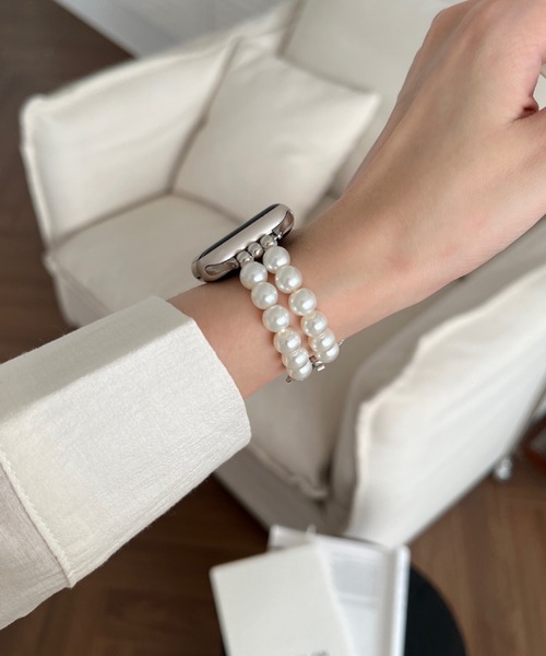 Vini(ヴィニ)の「フェイクパール ライン ストーン リボン apple Watch バンド ( 2連 ストラップ )(デジタル腕時計・レディース・ホワイト×シルバー・42-45mm/38-41mm)」の9枚目の写真