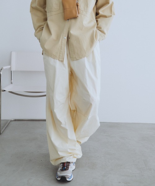 Auntie Rosa Holiday（アンティローザホリデー）の「ボリュームワイドレッグパンツ（その他パンツ・レディース・ベージュ/アイボリー/ブラック・SMALL/MEDIUM）」の14枚目の写真