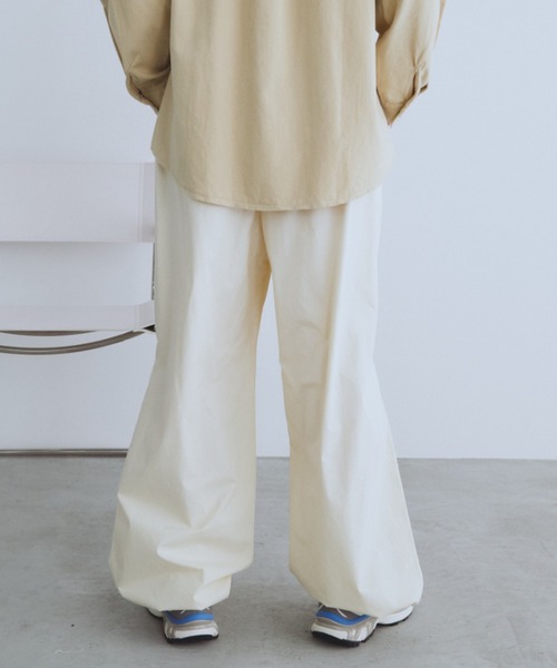 Auntie Rosa Holiday（アンティローザホリデー）の「ボリュームワイドレッグパンツ（その他パンツ・レディース・ベージュ/アイボリー/ブラック・SMALL/MEDIUM）」の17枚目の写真