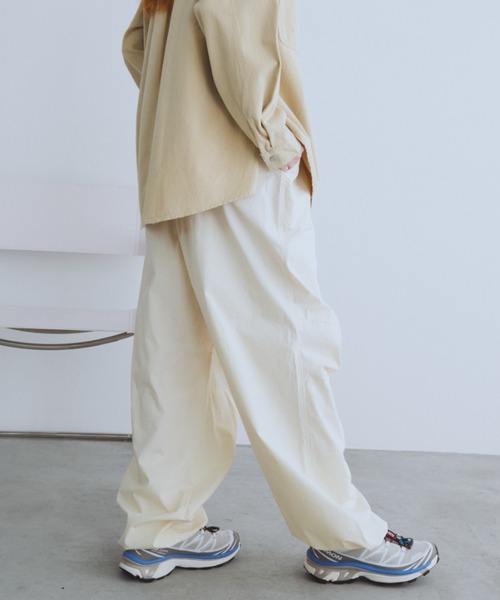 Auntie Rosa Holiday（アンティローザホリデー）の「ボリュームワイドレッグパンツ（その他パンツ・レディース・ベージュ/アイボリー/ブラック・SMALL/MEDIUM）」の16枚目の写真