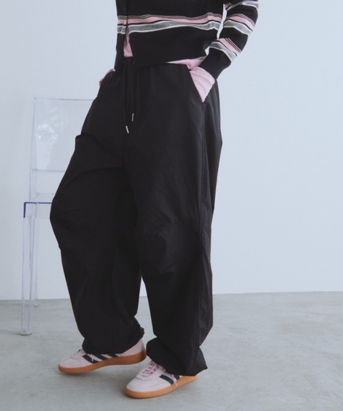 Auntie Rosa Holiday（アンティローザホリデー）の「ボリュームワイドレッグパンツ（その他パンツ・レディース・ベージュ/アイボリー/ブラック・SMALL/MEDIUM）」の7枚目の写真