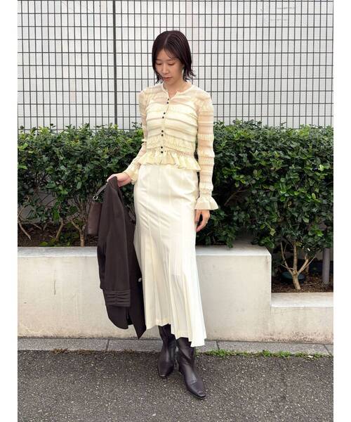 LAGUNAMOON（ラグナムーン）の「タックプリーツマーメイドスカート（スカート・レディース・ホワイト/ブラック・MEDIUM/SMALL）」の4枚目の写真