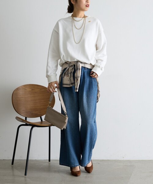 Jena espace merveilleux(ジェナ エスパスメルヴェイユ)の「【シンプルに差がつく】プレート付裾ドロストカットソー(Tシャツ/カットソー・レディース・オフホワイト/グレー/ネイビー・FREE)」の14枚目の写真