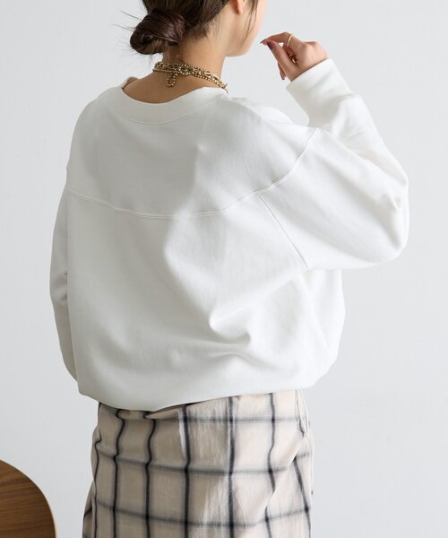 Jena espace merveilleux(ジェナ エスパスメルヴェイユ)の「【シンプルに差がつく】プレート付裾ドロストカットソー(Tシャツ/カットソー・レディース・オフホワイト/グレー/ネイビー・FREE)」の18枚目の写真