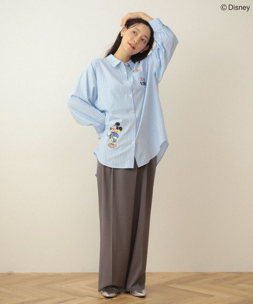 Disney（ディズニー）の「ミッキー＆フレンズ/オーバーサイズシャツ（シャツ/ブラウス・レディース・ピンク/サックスブルー・FREE）」の3枚目の写真
