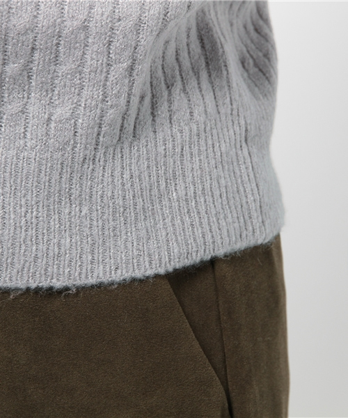 Chico（チコ）の「細ケーブルハイネックニット（ニット/セーター・レディース・グレー/ピンクベージュ/オフホワイト/ベージュ・FREE）」の5枚目の写真