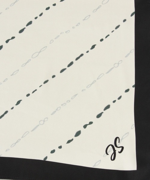 JEANASIS（ジーナシス）の「アソートレトロガラスカーフ/637481（バンダナ/スカーフ・レディース・ホワイト系その他/ネイビー系/ブラック系その他・FREE）」の10枚目の写真