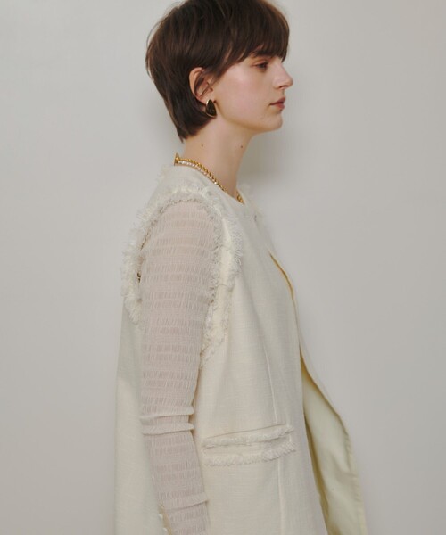 allureville（アルアバイル）の「ミックスツイードフレアジレ（その他アウター・レディース・ブラック/オフホワイト・2）」の5枚目の写真