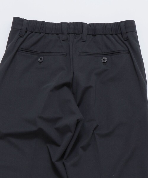 SHIPS（シップス）の「【WEB限定】SHIPS:〈接触冷感〉ジャージ イージー スリム スラックス（スラックス・メンズ・ブラック/ダークグレー/グレー・SMALL/X-LARGE/LARGE/MEDIUM）」の11枚目の写真