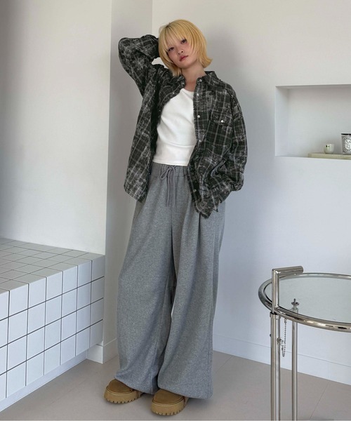 sedacle（セダクル）の「星スタッズサーマルカーブパンツ（その他パンツ・メンズ・グレー/ブラック・SMALL/MEDIUM/LARGE）」の10枚目の写真