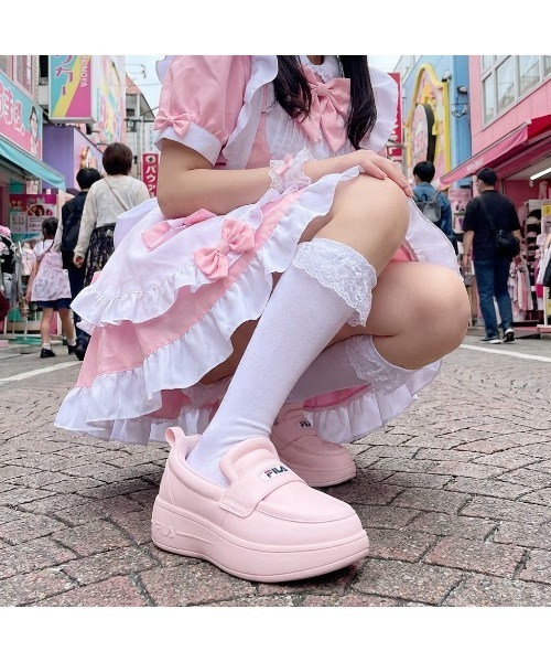 FILA(フィラ)の「SUPER BUBBLE LOAFER / スパーバブルローファー / 厚底スニーカー(スニーカー・レディース・ピンク・23.5cm/24.0cm/24.5cm/25.0cm/25.5cm/26.0cm/23.0cm)」の6枚目の写真