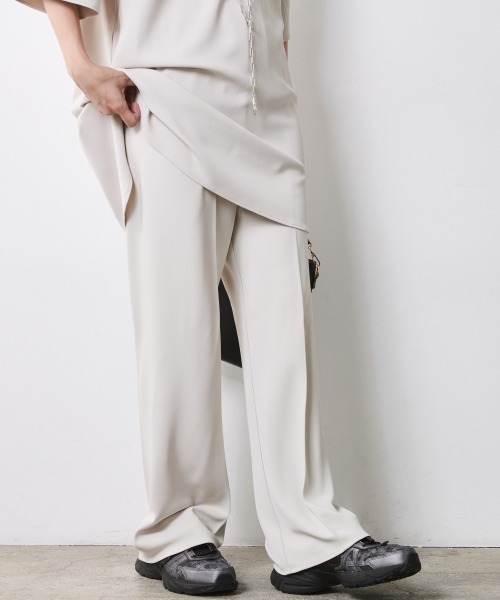 CHIC STYLE（シックスタイル）の「ストレートナローパンツ＜大きいサイズ有＞シックスタイル（スラックス・レディース・ライトベージュ/ブラック・5L/M/L/LL/3L/4L）」の18枚目の写真