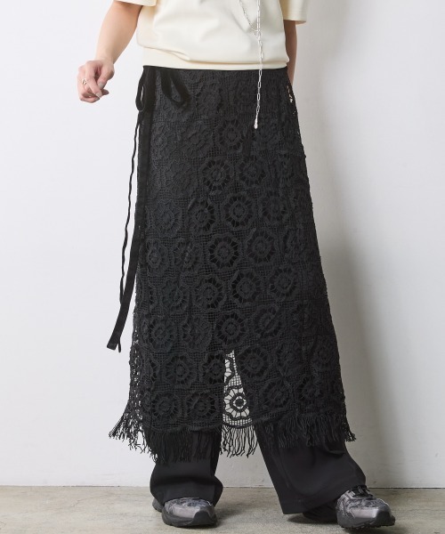 CHIC STYLE（シックスタイル）の「ストレートナローパンツ＜大きいサイズ有＞シックスタイル（スラックス・レディース・ライトベージュ/ブラック・5L/M/L/LL/3L/4L）」の22枚目の写真
