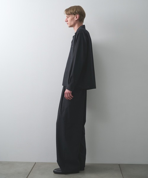 markaware(マーカウェア)の「【marka】2/72ウールトロピカルワッシャー / ダブルポケットオープンカラーシャツ / DOUBLE POCKET OPEN COLLAR SHIRT(シャツ/ブラウス・メンズ・ブラック/グレー・1/2)」の11枚目の写真