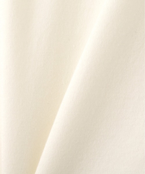 MARGARET HOWELL（マーガレットハウエル）の「TWIST COTTON JERSEY（Tシャツ/カットソー・レディース・アイボリー/ネイビー・2）」の6枚目の写真