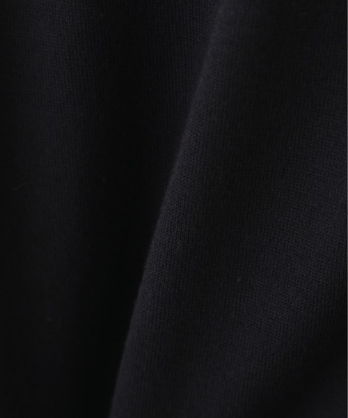 MARGARET HOWELL（マーガレットハウエル）の「TWIST COTTON JERSEY（Tシャツ/カットソー・レディース・アイボリー/ネイビー・2）」の10枚目の写真