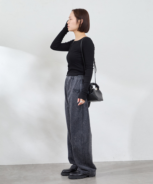 U by SPICK&SPAN(ユーバイスピックアンドスパン)の「GANNI / ガニー Ganni Bou Bag Mini(トートバッグ・レディース・ブラック・FREE)」の4枚目の写真