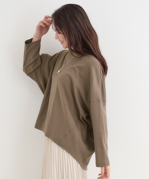 SHOO・LA・RUE(シューラルー)の「【洗濯機可/UV/綿100%】体型カバーが叶う ゆるトップス(Tシャツ/カットソー・レディース・ピンク系/ブラウン系その他/チャコールグレー/ホワイト・00)」の7枚目の写真