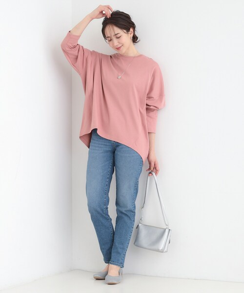 SHOO・LA・RUE(シューラルー)の「【洗濯機可/UV/綿100%】体型カバーが叶う ゆるトップス(Tシャツ/カットソー・レディース・ピンク系/ブラウン系その他/チャコールグレー/ホワイト・00)」の12枚目の写真