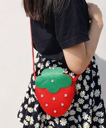 folka（フォルカ）の「C 2C83-MZ いちごショルダー（ショルダーバッグ）」