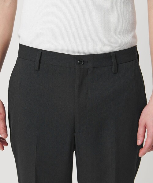 BEAUTY&YOUTH UNITED ARROWS（ビューティーアンドユースユナイテッドアローズ）の「【WEB限定 WARDROBE SMART】フラックスライク テーパード アンクルパンツ【吸水速乾・UVカット】（スラックス・メンズ・モカ/ダークグレー/ブラック・L/M/S/XL）」の19枚目の写真