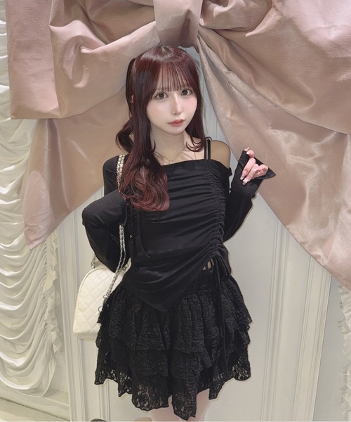 one way(ワンウェイ)の「長袖アシメドロストカットソー(Tシャツ/カットソー・レディース・オフホワイト/グレー/ブルー/ブラック/イエロー・FREE)」の9枚目の写真