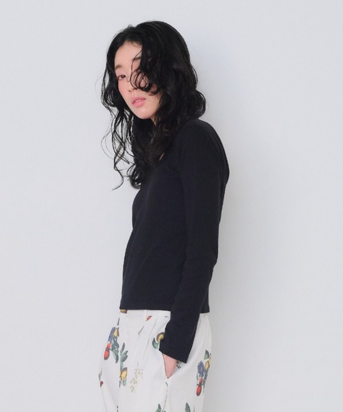 Shelly island(シェリーアイランド)の「カップ付きバックオープンロンT(Tシャツ/カットソー・レディース・ホワイト/ピンク/ブラック/チャコールグレー・FREE)」の14枚目の写真