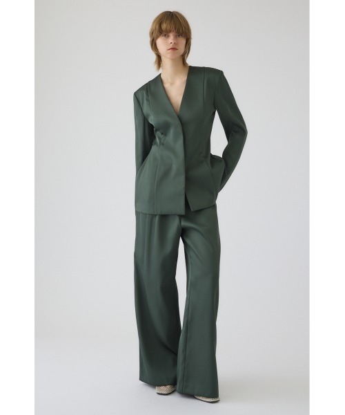 RIM.ARK(リムアーク)の「Hidden detail curve jacket ヒドゥン ディテール カーブ ジャケット(テーラードジャケット・レディース・グリーン/ブラック・36/38)」の2枚目の写真