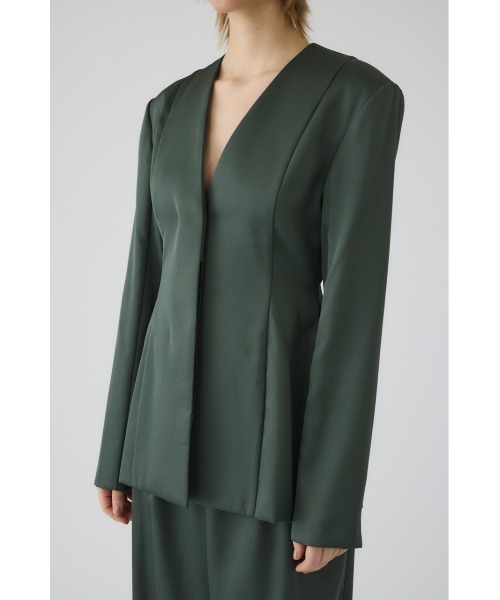RIM.ARK(リムアーク)の「Hidden detail curve jacket ヒドゥン ディテール カーブ ジャケット(テーラードジャケット・レディース・グリーン/ブラック・36/38)」の10枚目の写真