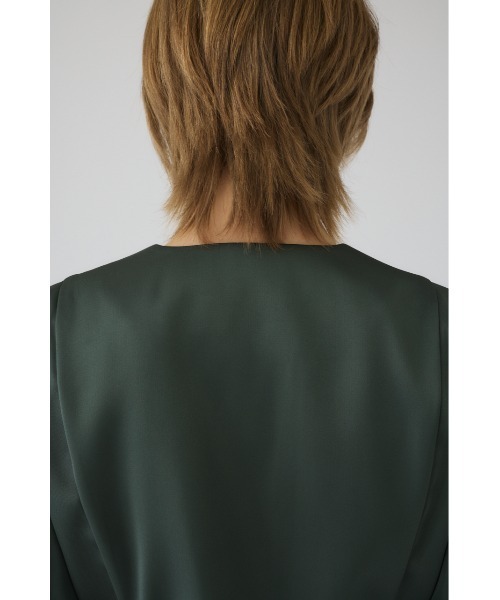 RIM.ARK(リムアーク)の「Hidden detail curve jacket ヒドゥン ディテール カーブ ジャケット(テーラードジャケット・レディース・グリーン/ブラック・36/38)」の12枚目の写真