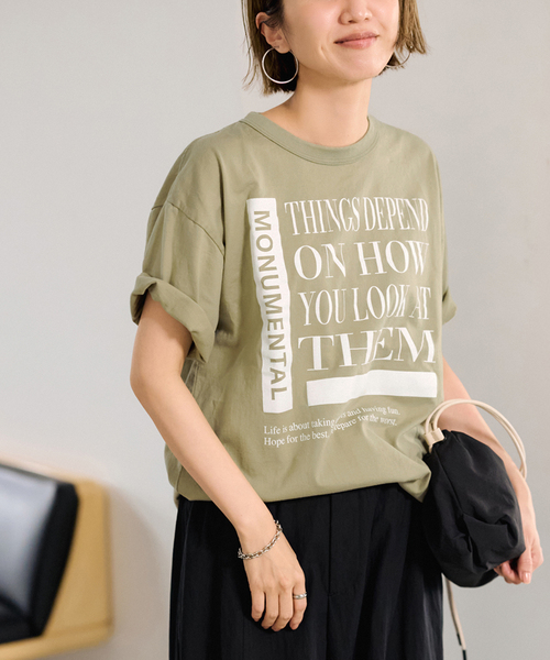 FRAMeWORK（フレームワーク）の「≪WEB限定 / 追加≫PRINT TEE（Tシャツ/カットソー・レディース・カーキ/ネイビー/チャコールグレー・FREE）」の2枚目の写真