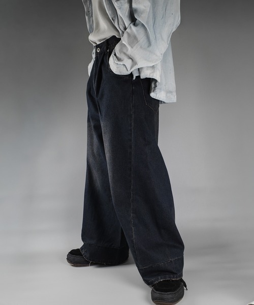 Mr.creape(ミスタークリエイプ)の「【MC25】【Mr.creape/ミスター・クリエイプ】Washed Wide-Leg Baggy Denim(デニムパンツ・メンズ・ブラック/ブルー・LARGE/MEDIUM/SMALL)」の1枚目の写真