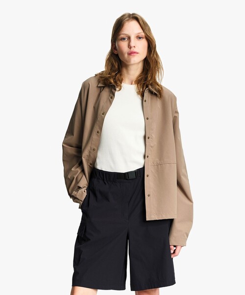AIGLE(エーグル)の「吸水速乾 UVカット背面ヨーク ボーイフレンドシャツ(シャツ/ブラウス・レディース・ライトブルー/サンドベージュ/ホワイト・XS/S/M/L)」の18枚目の写真