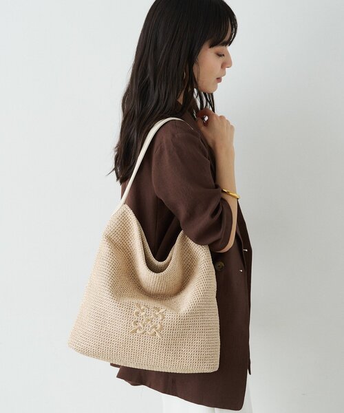russet(ラシット)の「ナイロンラフィアワンショルダーバッグ(ショルダーバッグ・レディース・ブラック/ダークブラウン/アイボリー・FREE)」の14枚目の写真
