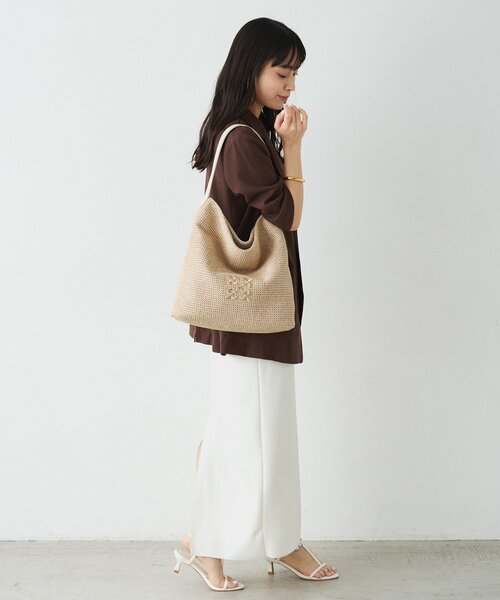 russet(ラシット)の「ナイロンラフィアワンショルダーバッグ(ショルダーバッグ・レディース・ブラック/ダークブラウン/アイボリー・FREE)」の15枚目の写真