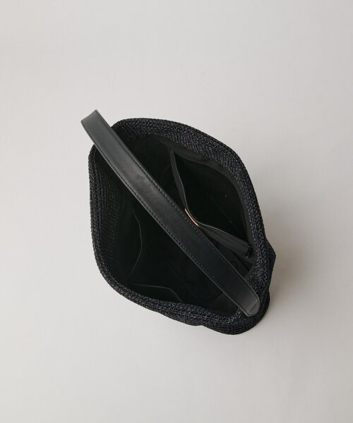 russet(ラシット)の「ナイロンラフィアワンショルダーバッグ(ショルダーバッグ・レディース・ブラック/ダークブラウン/アイボリー・FREE)」の21枚目の写真