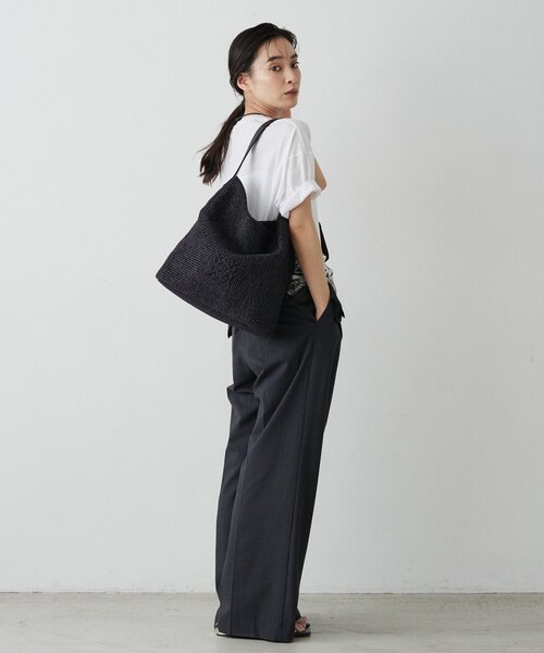 russet(ラシット)の「ナイロンラフィアワンショルダーバッグ(ショルダーバッグ・レディース・ブラック/ダークブラウン/アイボリー・FREE)」の16枚目の写真