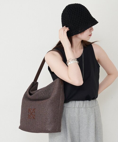 russet(ラシット)の「ナイロンラフィアワンショルダーバッグ(ショルダーバッグ・レディース・ブラック/ダークブラウン/アイボリー・FREE)」の6枚目の写真