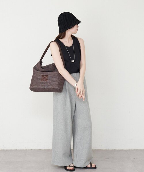 russet(ラシット)の「ナイロンラフィアワンショルダーバッグ(ショルダーバッグ・レディース・ブラック/ダークブラウン/アイボリー・FREE)」の5枚目の写真